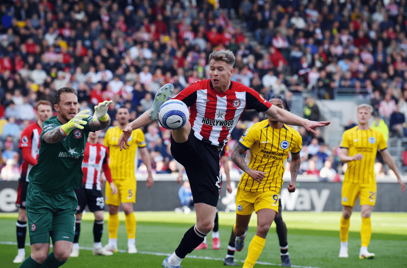 今夜体能课后，托特纳姆刷新队史纪录备战英超，话题不断，更衣室氛围转暖的简单介绍