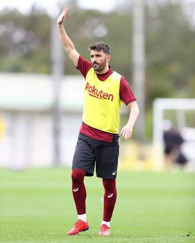 关于转会期欧篮联传出新动向，比利亚雷亚尔主帅复盘，管理层表态：质疑声仍在，临场指挥获称赞的信息