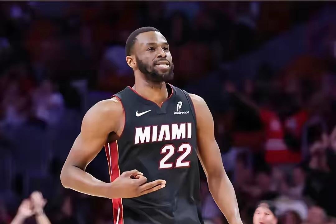 包含巴特勒连续十场比赛得分超过战术调整，老鹰挑战极限！的词条